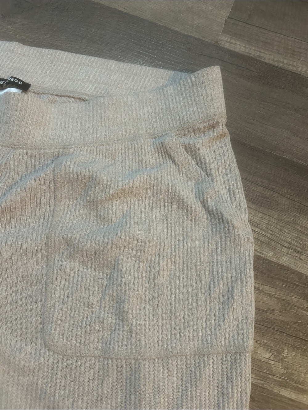 Express Women’s Joggers Ribbed Beige Size Medium - Picture 3 of 7